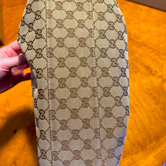Authentic Gucci Sukey Tote - Picture 3 of 11